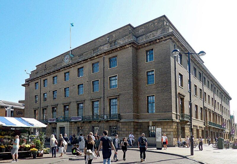 File:Cambridge Guildhall.jpg