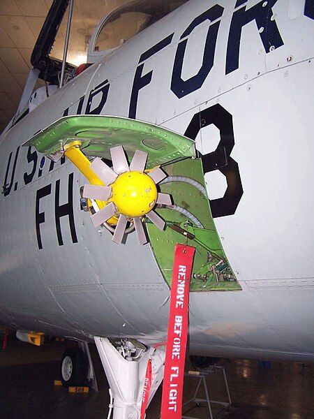 File:F-105 RAT.jpg