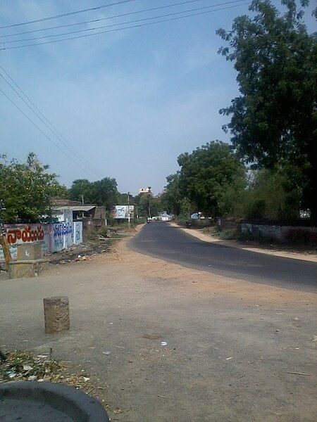 File:Jagannadhapuram main road.jpg