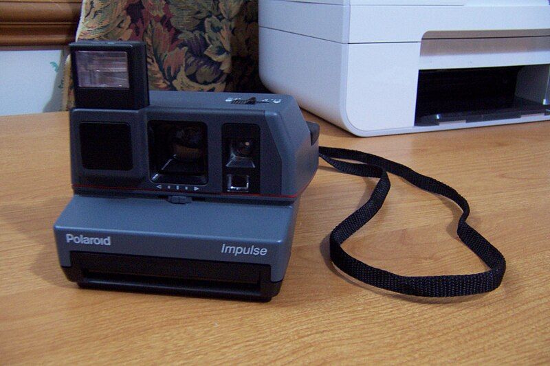 File:Polaroid Impulse.jpg