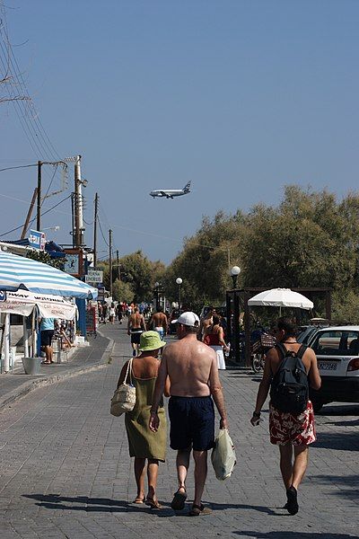 File:Santorini beach.jpg