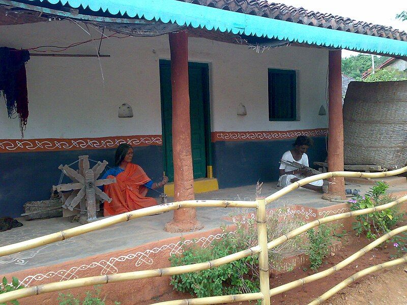 File:Shilparamam weavers.jpg