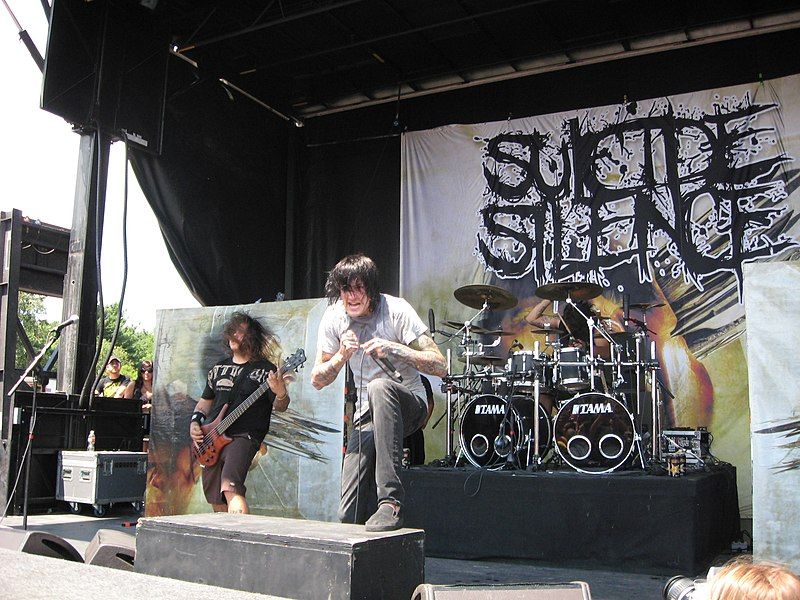 File:Suicide Silence Live.jpg