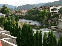 White Osum river running through the town