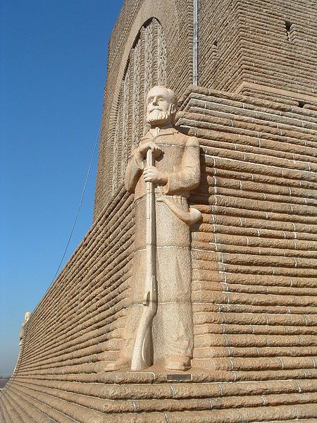 File:Voortrekker Statue.JPG