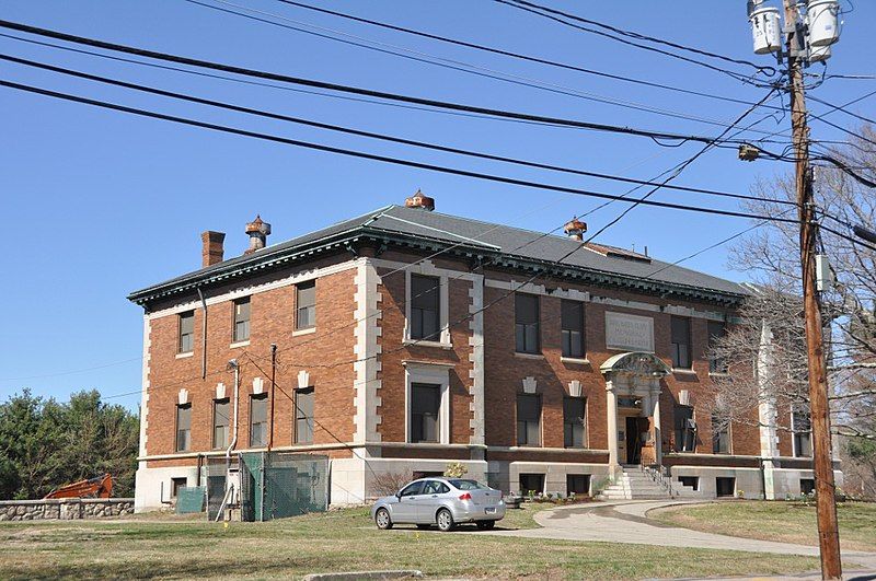 File:WeymouthMA ClappMemorialBuilding.jpg