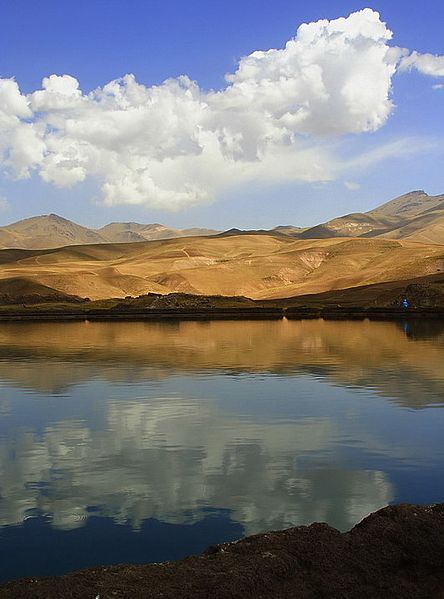 File:Zanjan, takhte soleyman.jpg