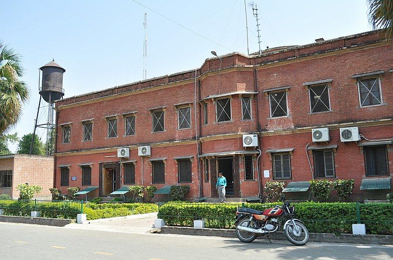 File:AAI, Allahabad.jpg