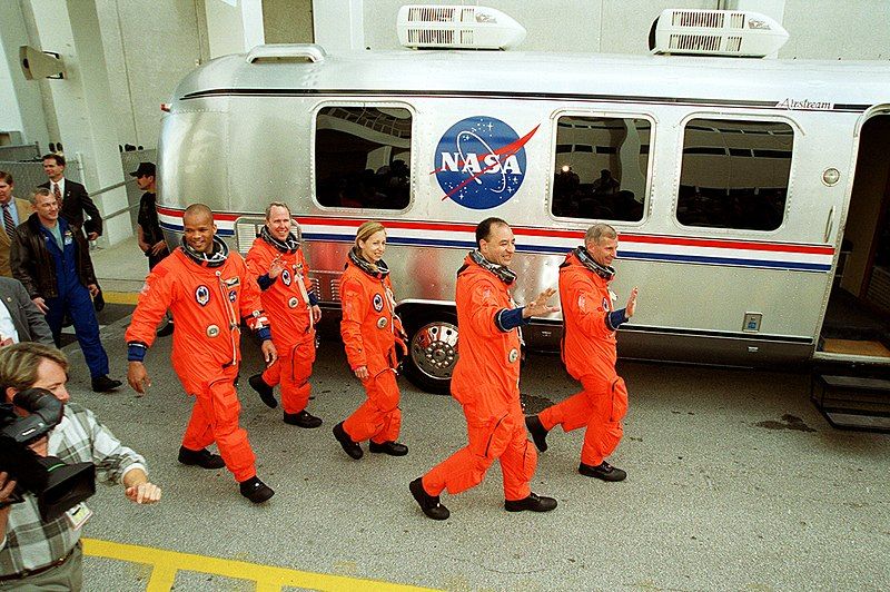 File:AstroVan.JPG