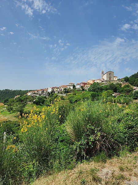 File:Cavarzano view.jpg