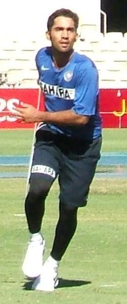 File:Dinesh Karthik.jpg