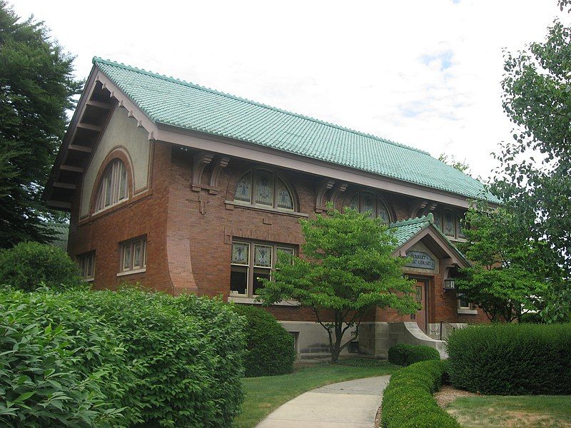 File:Eckhart Public Library.jpg