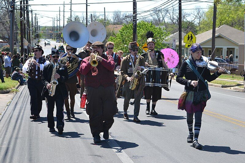 File:Honk! TX festival.JPG