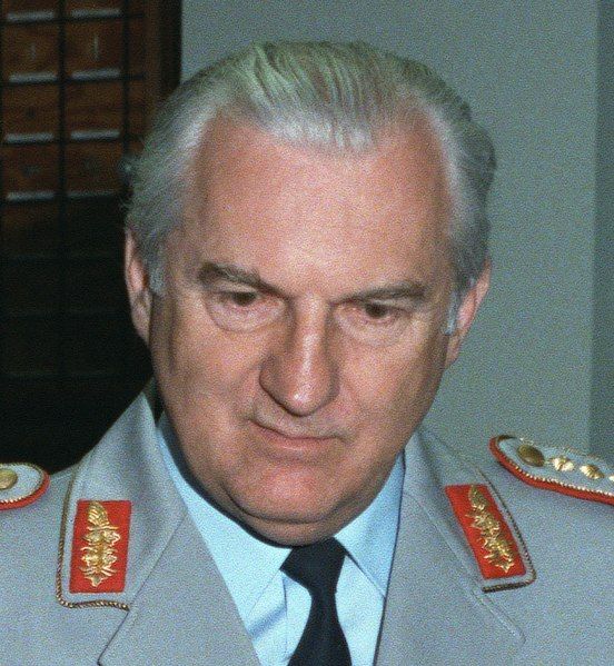 File:Leopold Chalupa (cropped).jpg