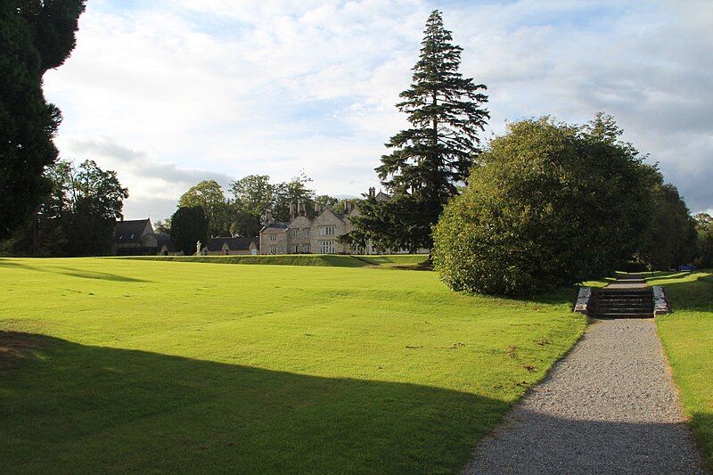 File:Lough Rynn3.JPG