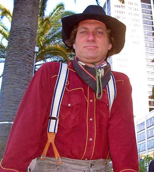 File:Man wearing suspenders.jpg