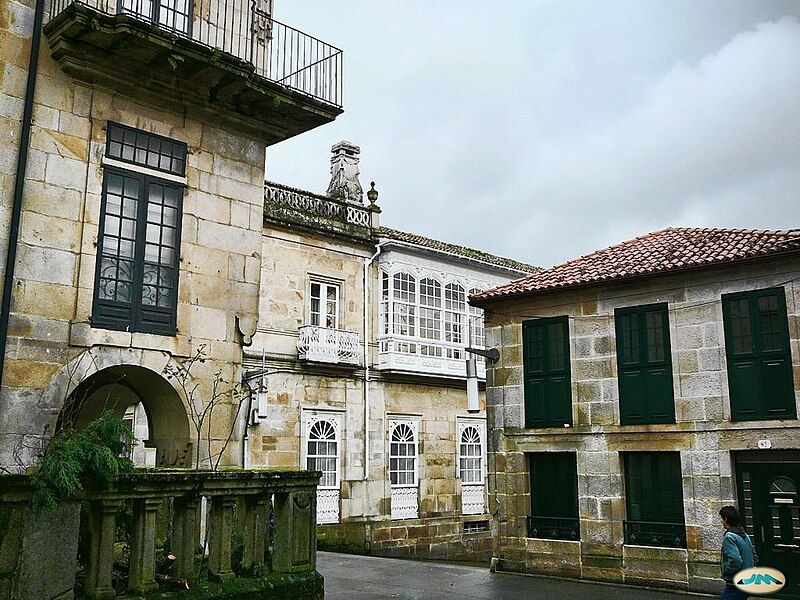 File:Pontevedra-Museo Esq.Sarmiento.jpg