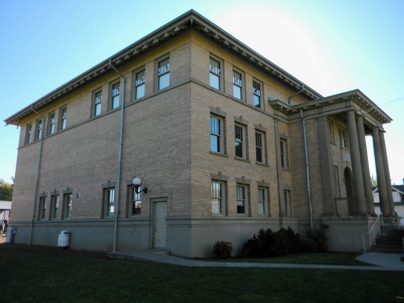 File:Preston Hall.jpg