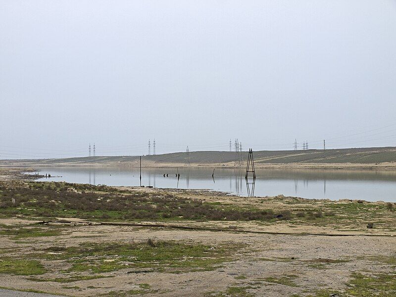 File:Qala Reservoir.jpg