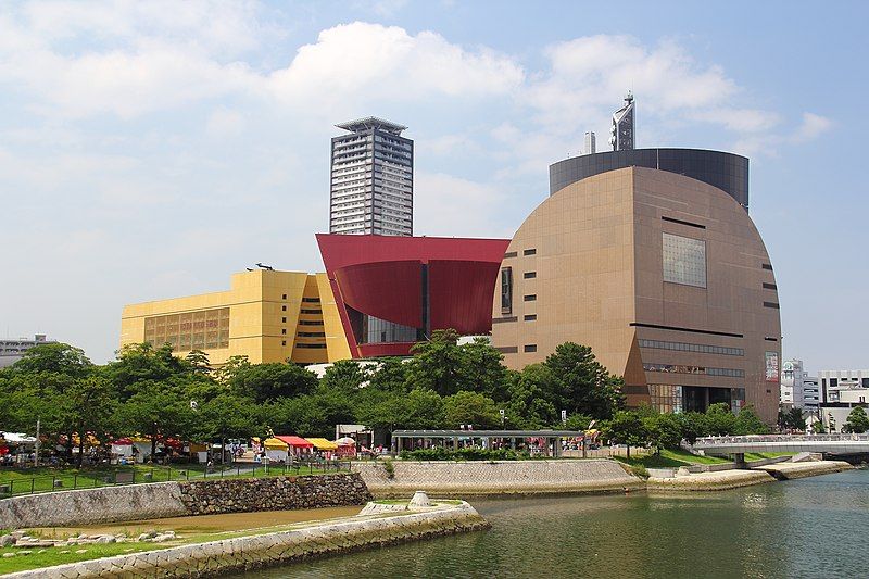 File:Riverwalk Kitakyushu 20130721.jpg