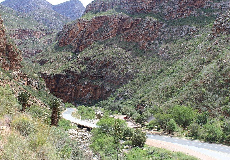 File:RoadThroughMeiringspoort.jpg