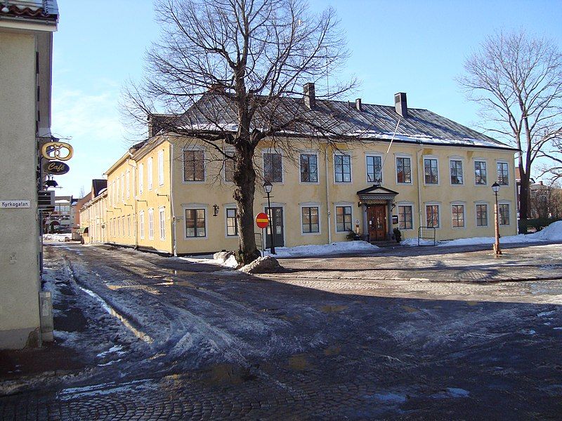 File:Stadshotellet Hedemora.jpg