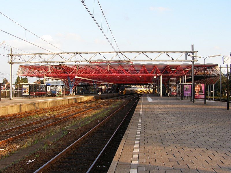 File:Station Zaandam1.JPG