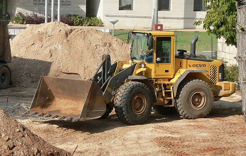 File:Wheel-loader02.jpg