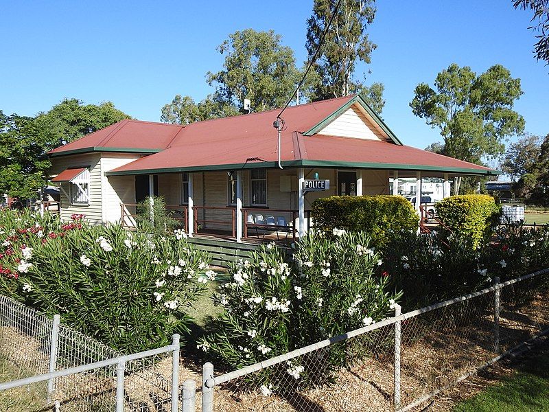 File:AU-Qld-Dirranbandi-police station-2021.jpg