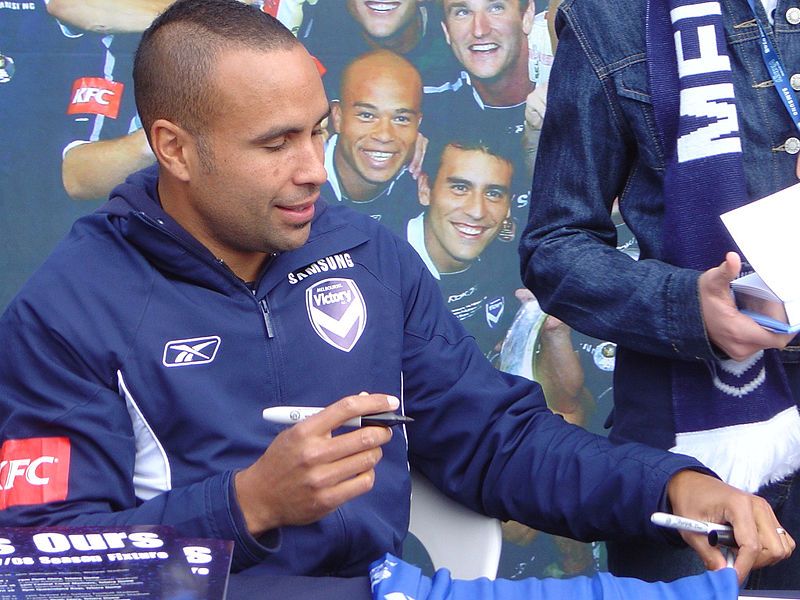 File:Archie Thompson.jpg