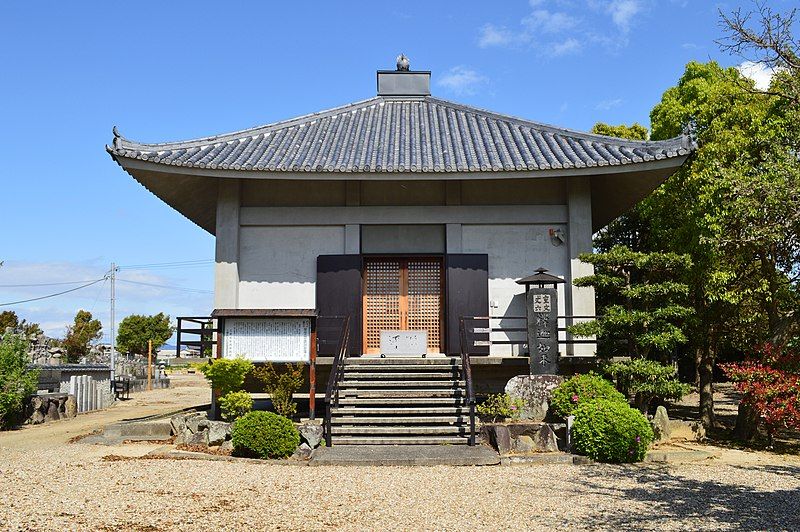 File:Awaji Kokubunji, hondou.jpg