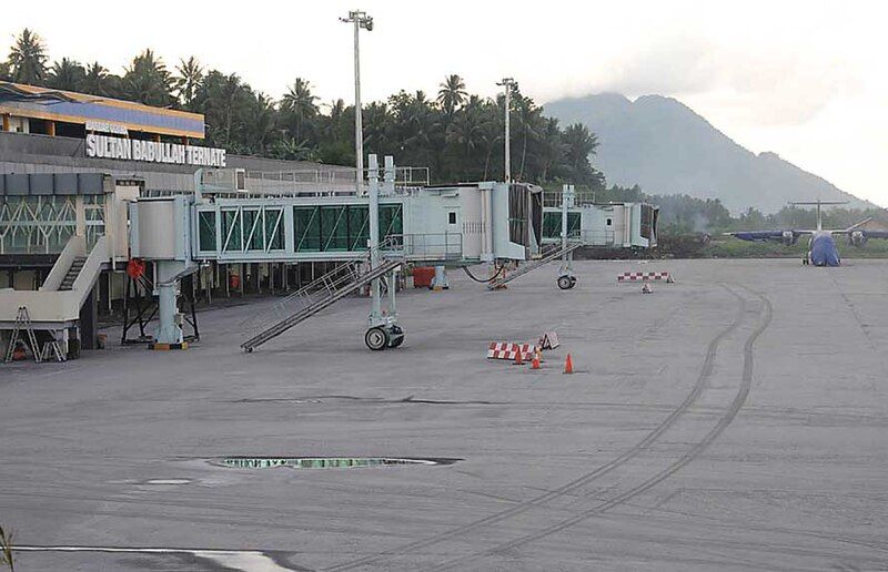 File:Bandara sultan babullah.jpg