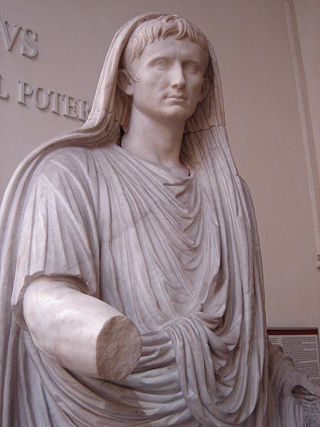 File:CaesarAugustusPontiusMaximusCloseup.jpg