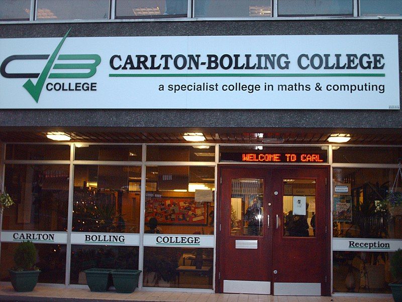 File:Carltonbolling entrance.jpg