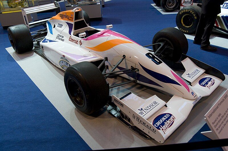 File:Coulthard pacific f3000.JPG