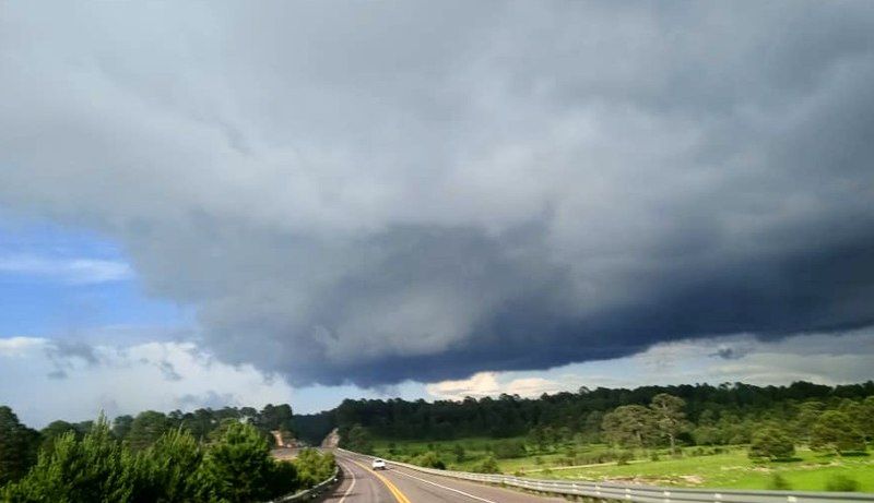 File:Cumulonimbus 4.jpg