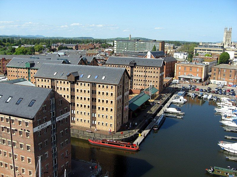 File:GlosDocks2.JPG