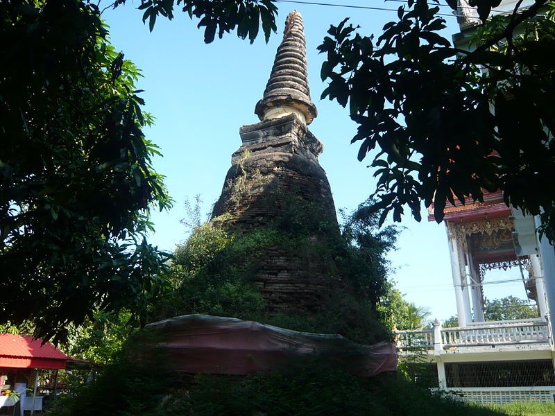 File:JedeeWatBaanTuan.JPG