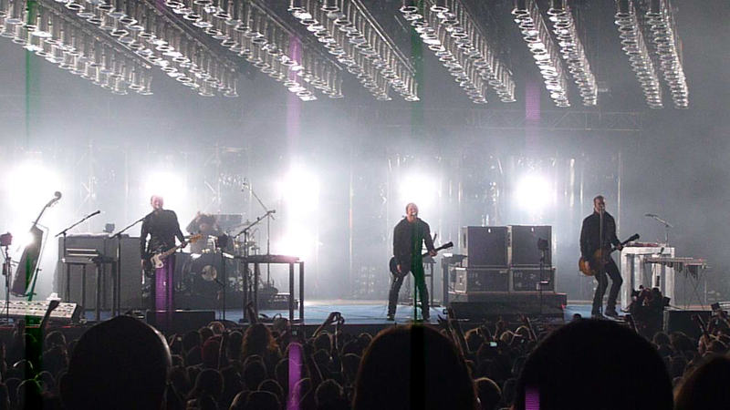 File:NIN2009torontoVFEST.png