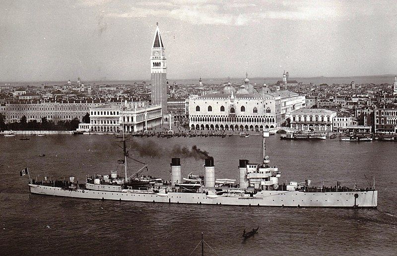 File:RN Bari4.jpg