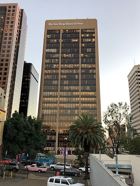 File:SanDiegoUnionTribuneBuilding2018.jpg