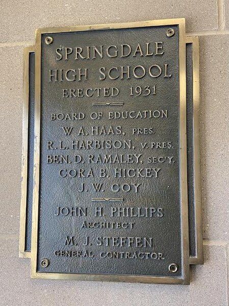 File:SpringdaleHighSchoolPlaque.jpg