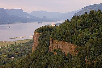 Crown Point (Oregon) (Vista House) 1989