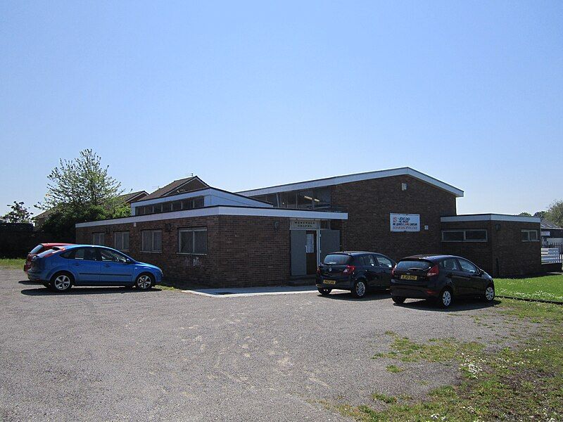 File:Westvale Chapel, Kirkby.jpg