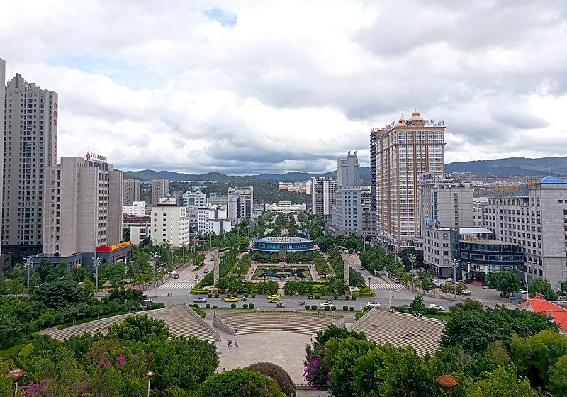 File:大理市-云岭大道.jpg