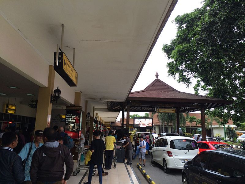 File:Adisucipto-International-Airport-Entrance.JPG