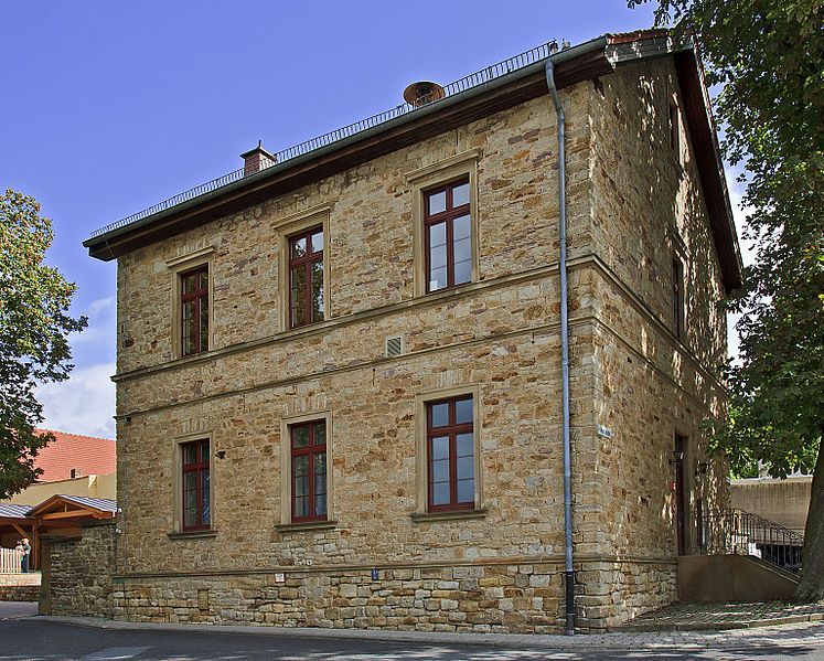 File:Aspisheim Rathaus 20100830.jpg