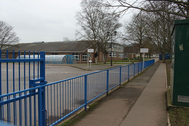 File:Backwell School.JPG