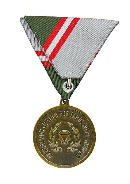 File:COVID-19 Erinnerungsmedaille-back PNr°1110.jpg