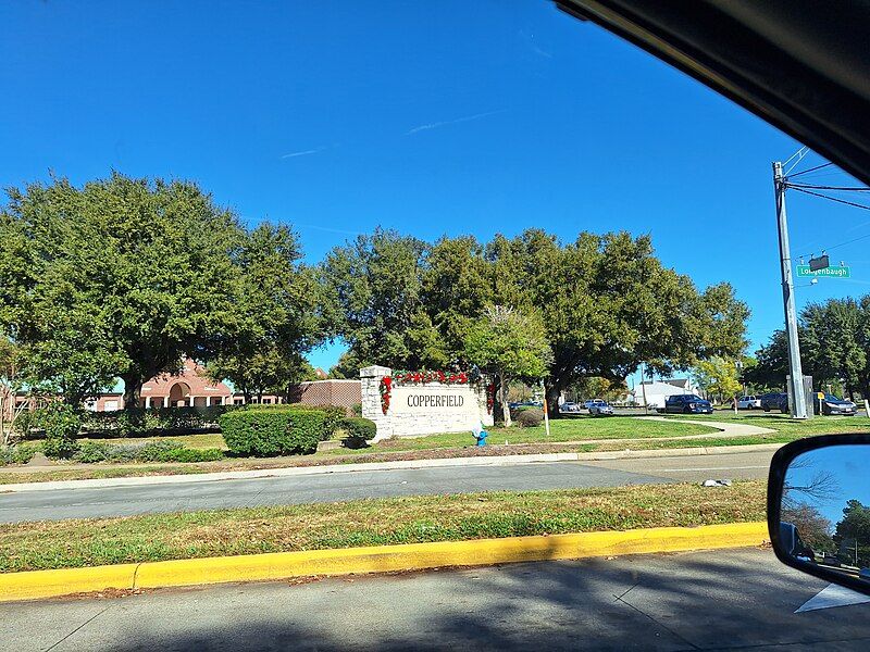 File:Copperfield sign texas.jpg